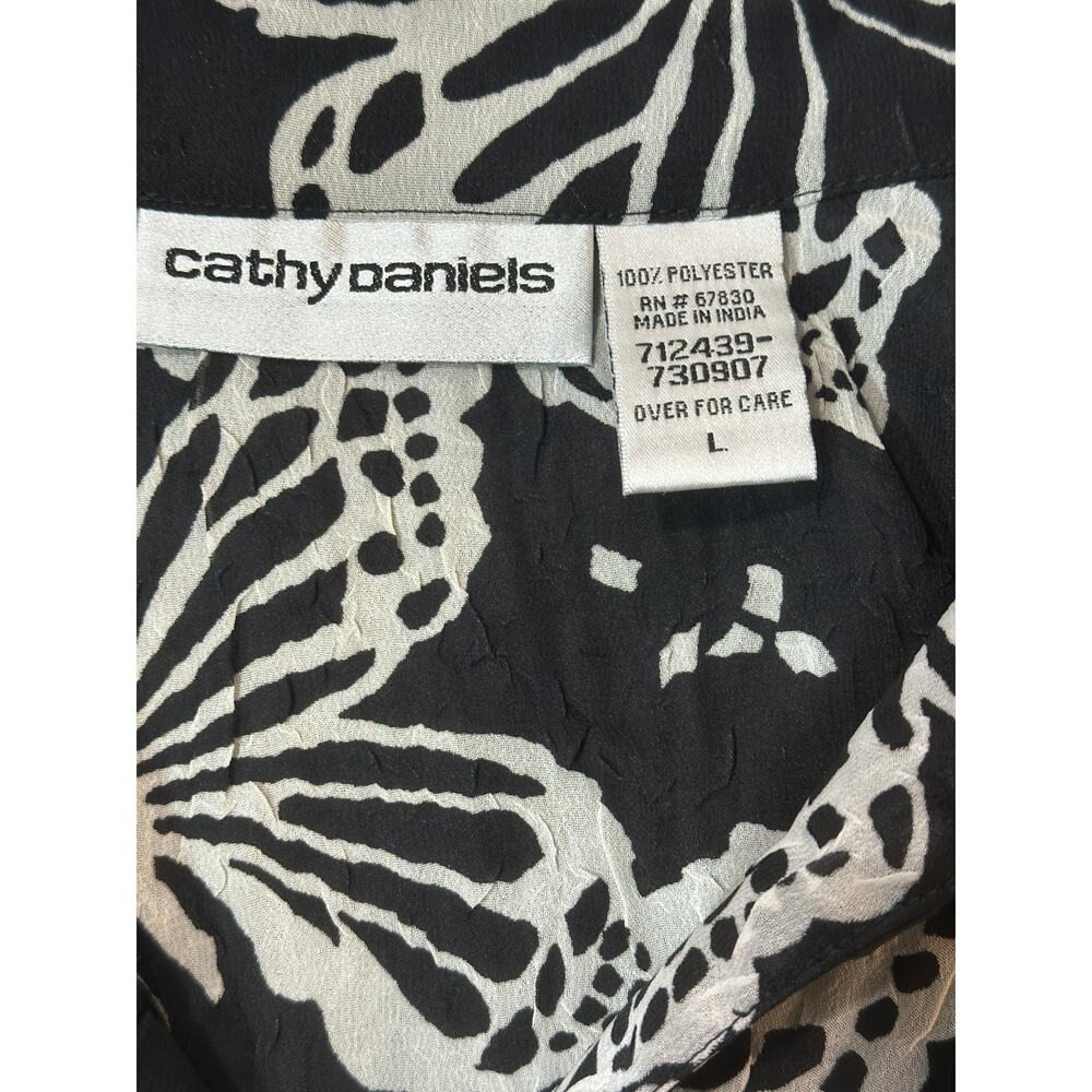 Cathy Daniels Black White Butterfly Blouse – Size L – Textured Button-Up Shirt - Picture 3 of 9